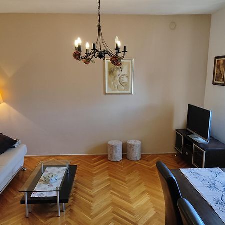 Kolovare Beach Apartment & Free Parking Задар Екстер'єр фото